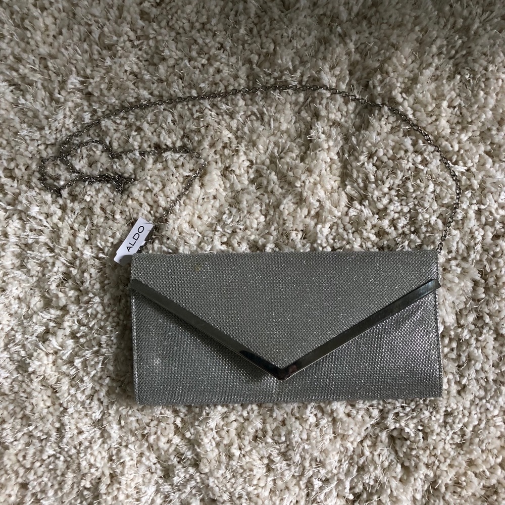 Aldo Clutch